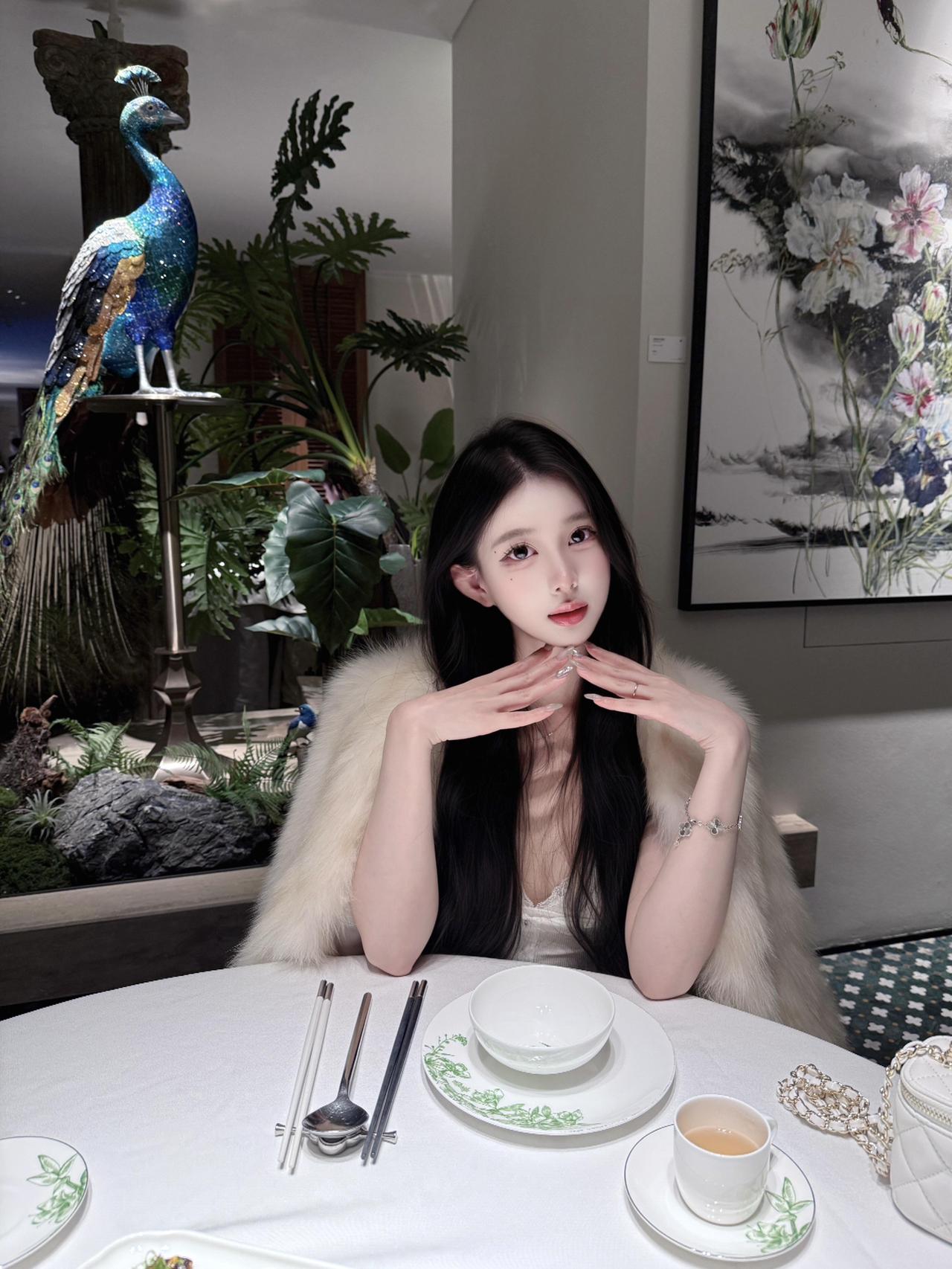 第一次去熹岳吃 环境服务都很好~
我的今日状态：😁轻松愉快
我这里的天气：☀️