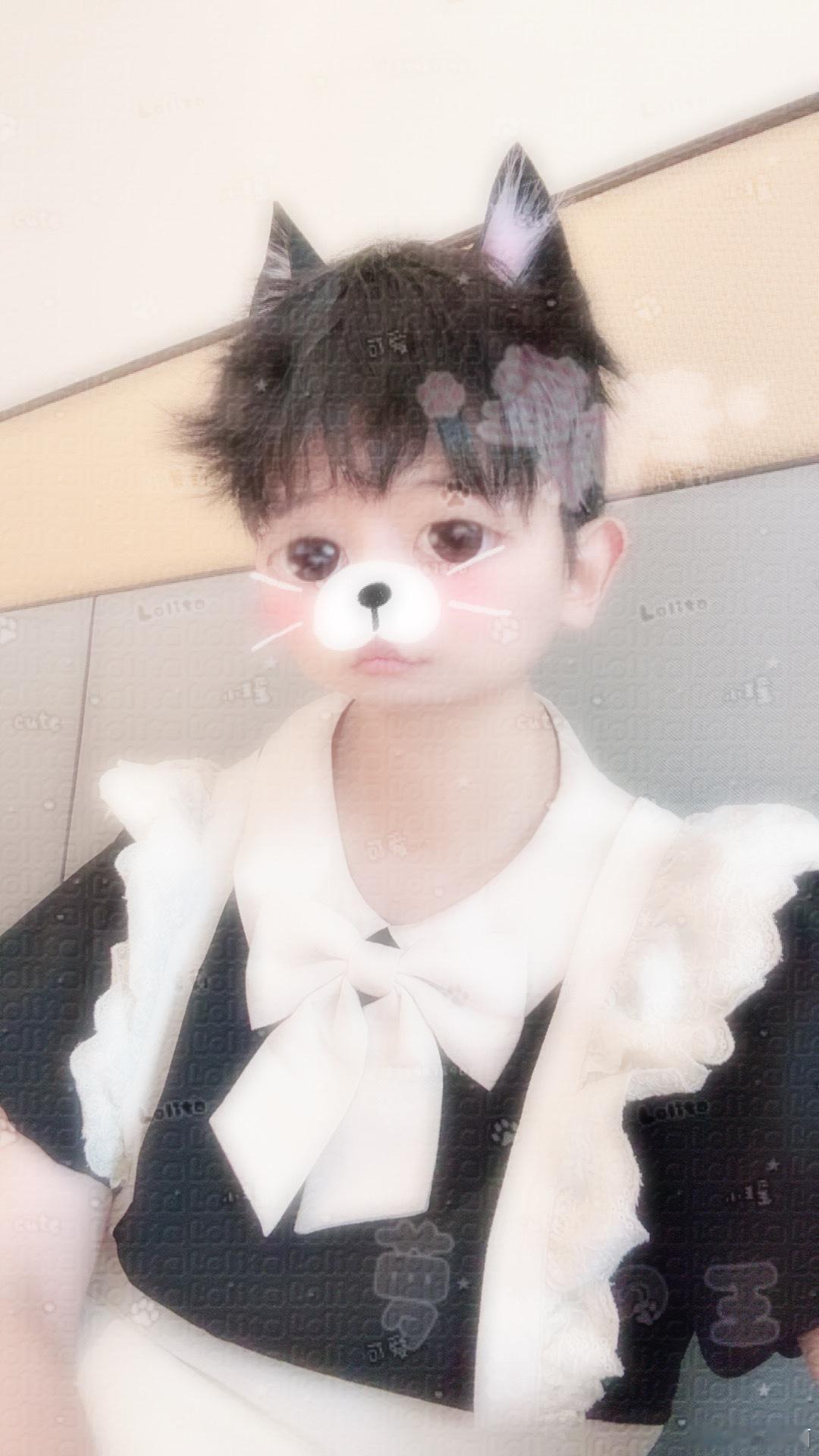 你真别说吧，这个女仆装挺可爱的 