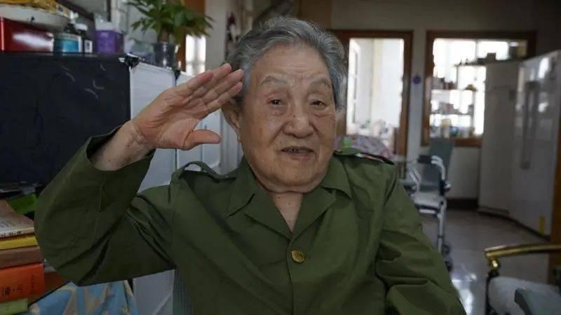 抗美援朝女战士于淑荷：以白衣为甲，用热血护家国
 
于淑荷，1931年出生，山东