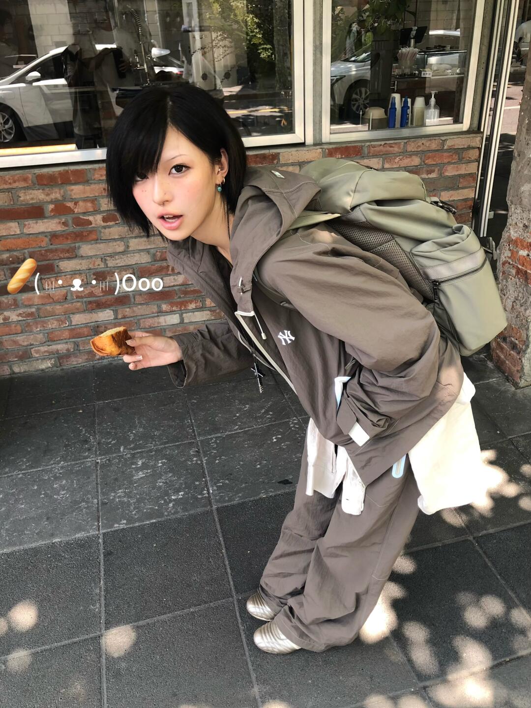 hi (∴ᵔ⩊ᵔ∴) ♪~