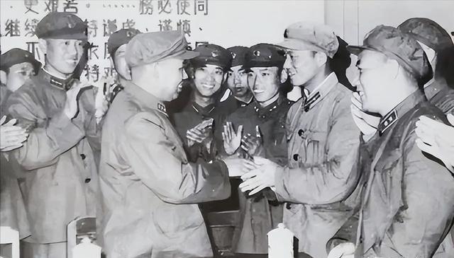 1955 年，许世友任南京军区司令员，茅台酒由警卫员代为购买，当时一瓶 3 元钱