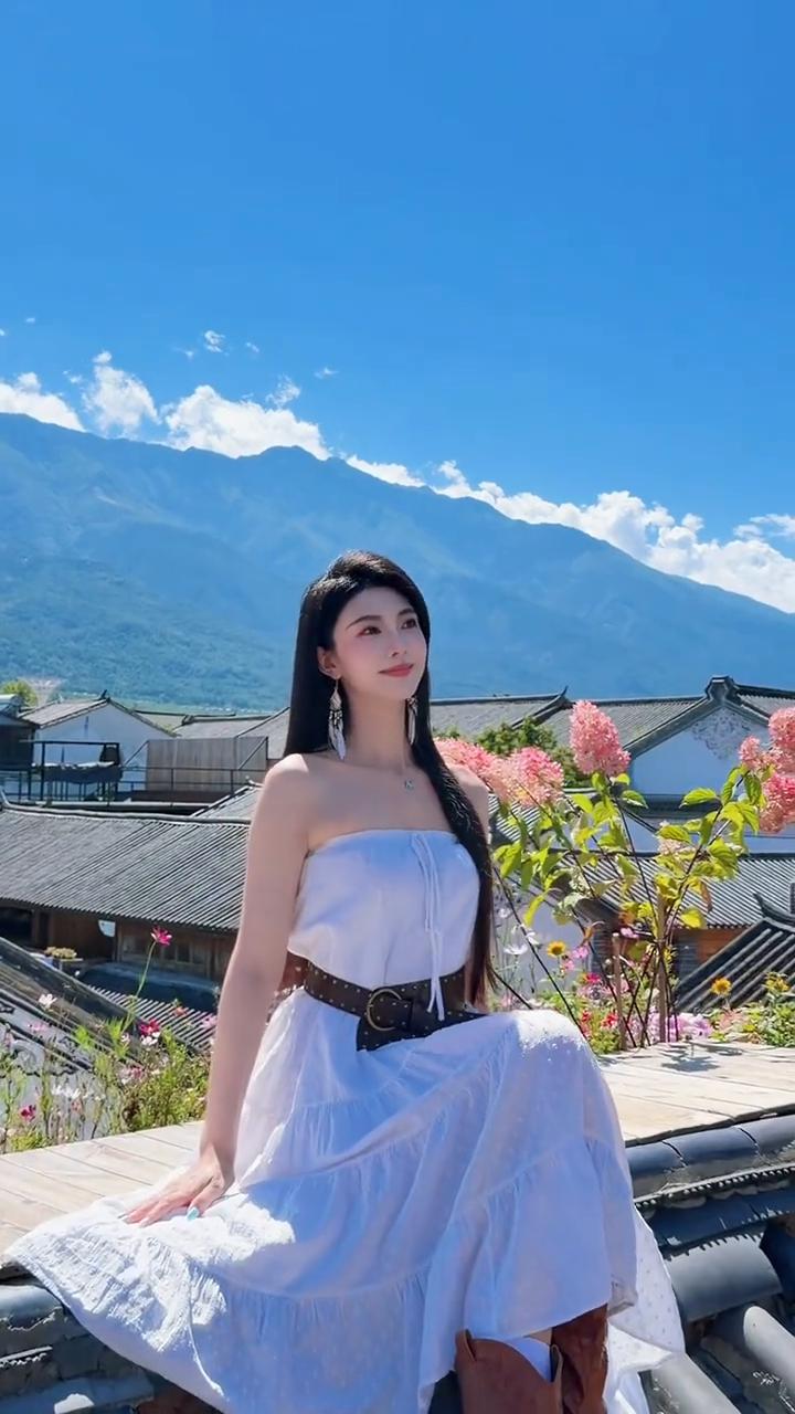 也许你在山脚下会情不自禁的哼出这首歌。