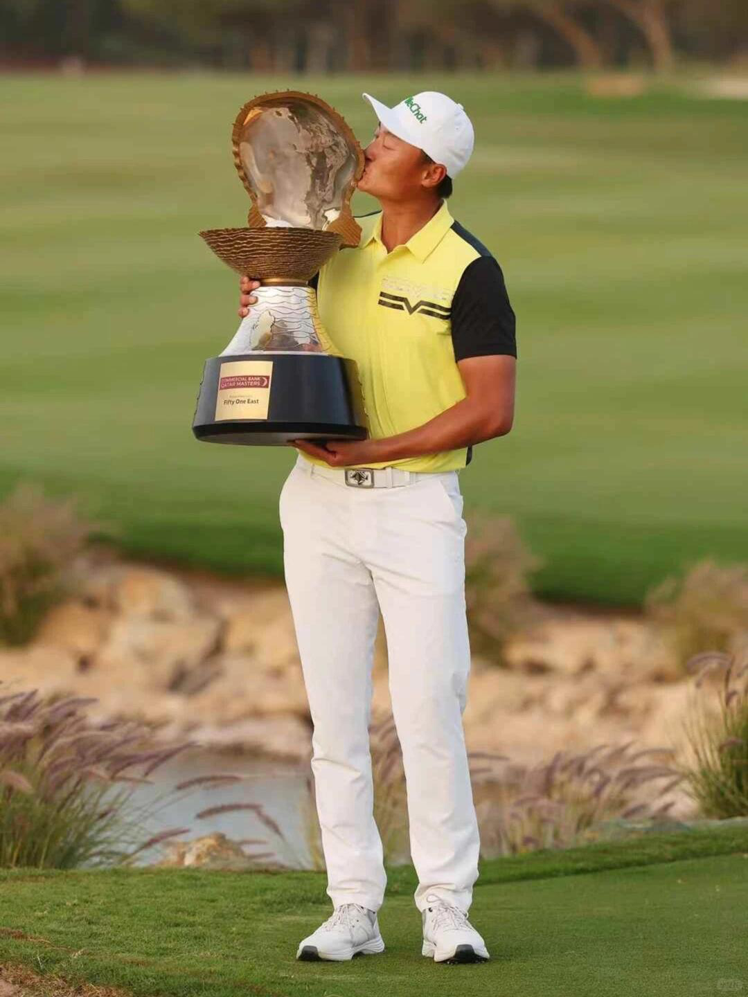 看到李昊桐谈易普症低谷，说最难的不仅是输赢，是知道自己曾经的水平却回不去。那种怀