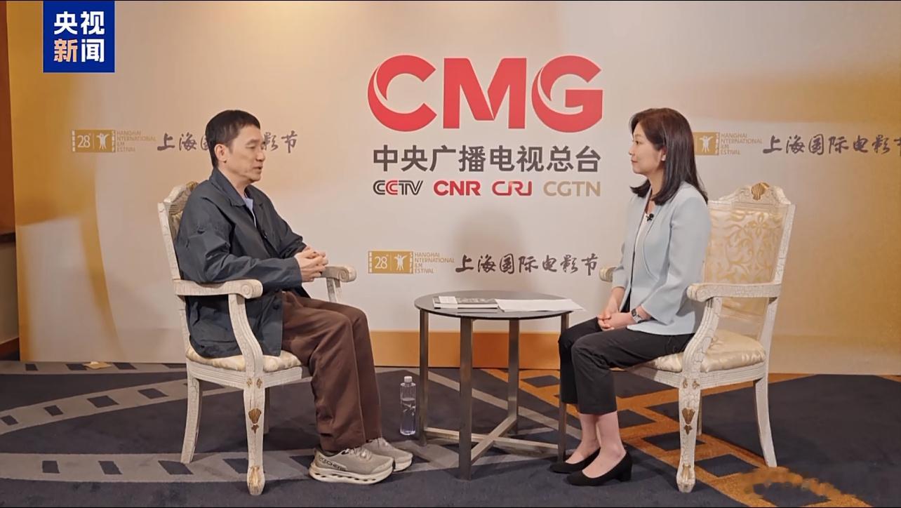 梁朝伟谈流量短剧作为老牌影帝和首次担任金爵奖评委会主席梁朝伟心态通透包容不排斥流