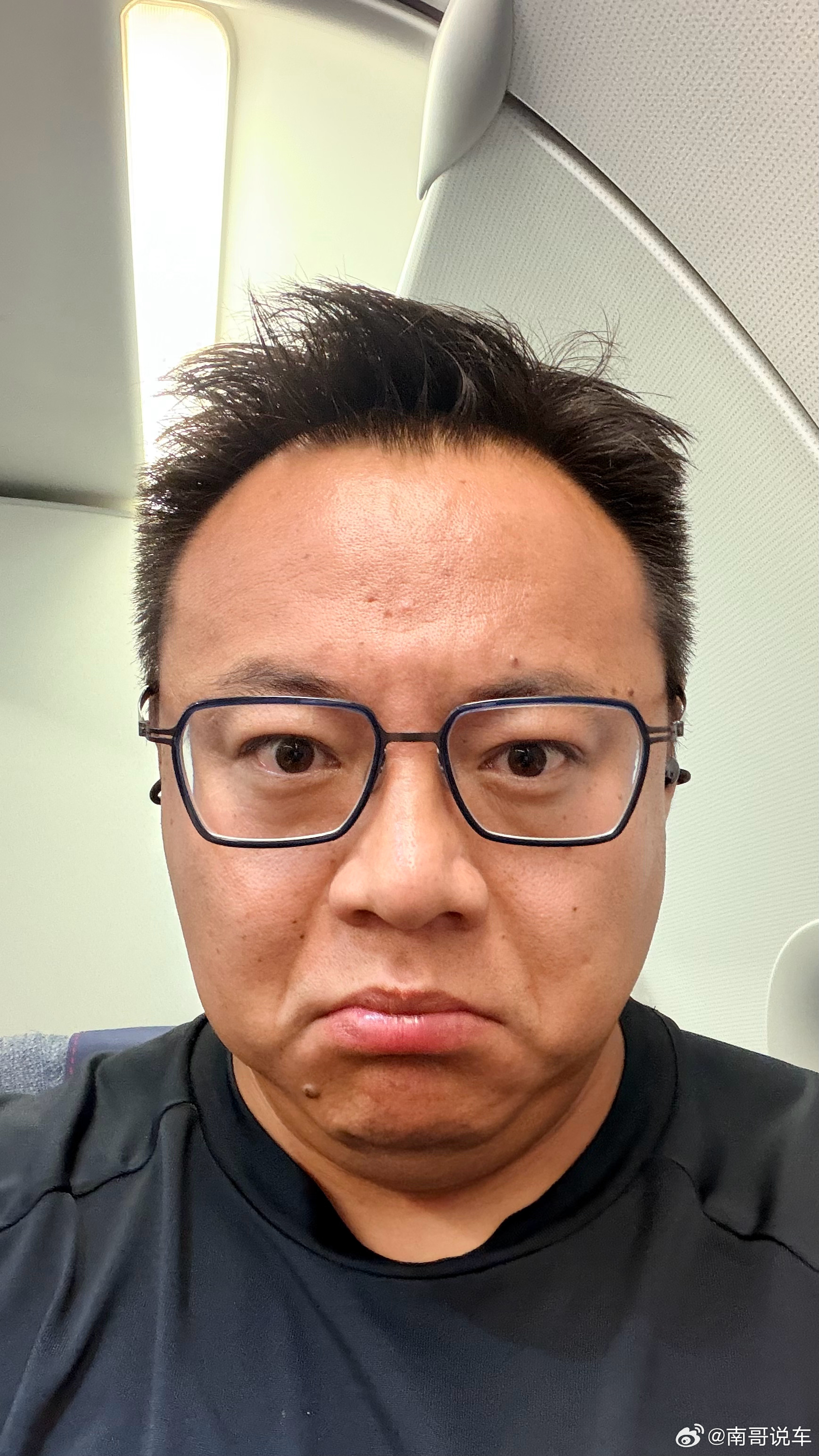昨天航班延误  我凌晨 2 点才到家睡了 3 小时不到起来  完了！！！！心脏也