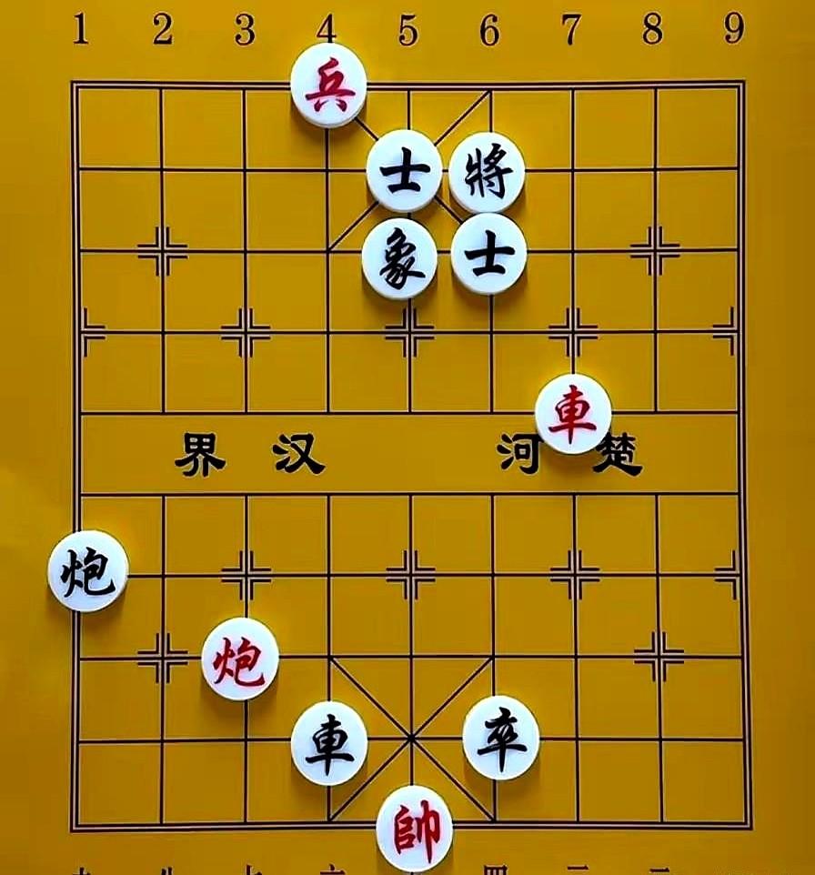这盘棋90%的人都赢不了，你看懂了吗？

这棋局，黑棋双鬼拍门，那叫一个凶。俩卒