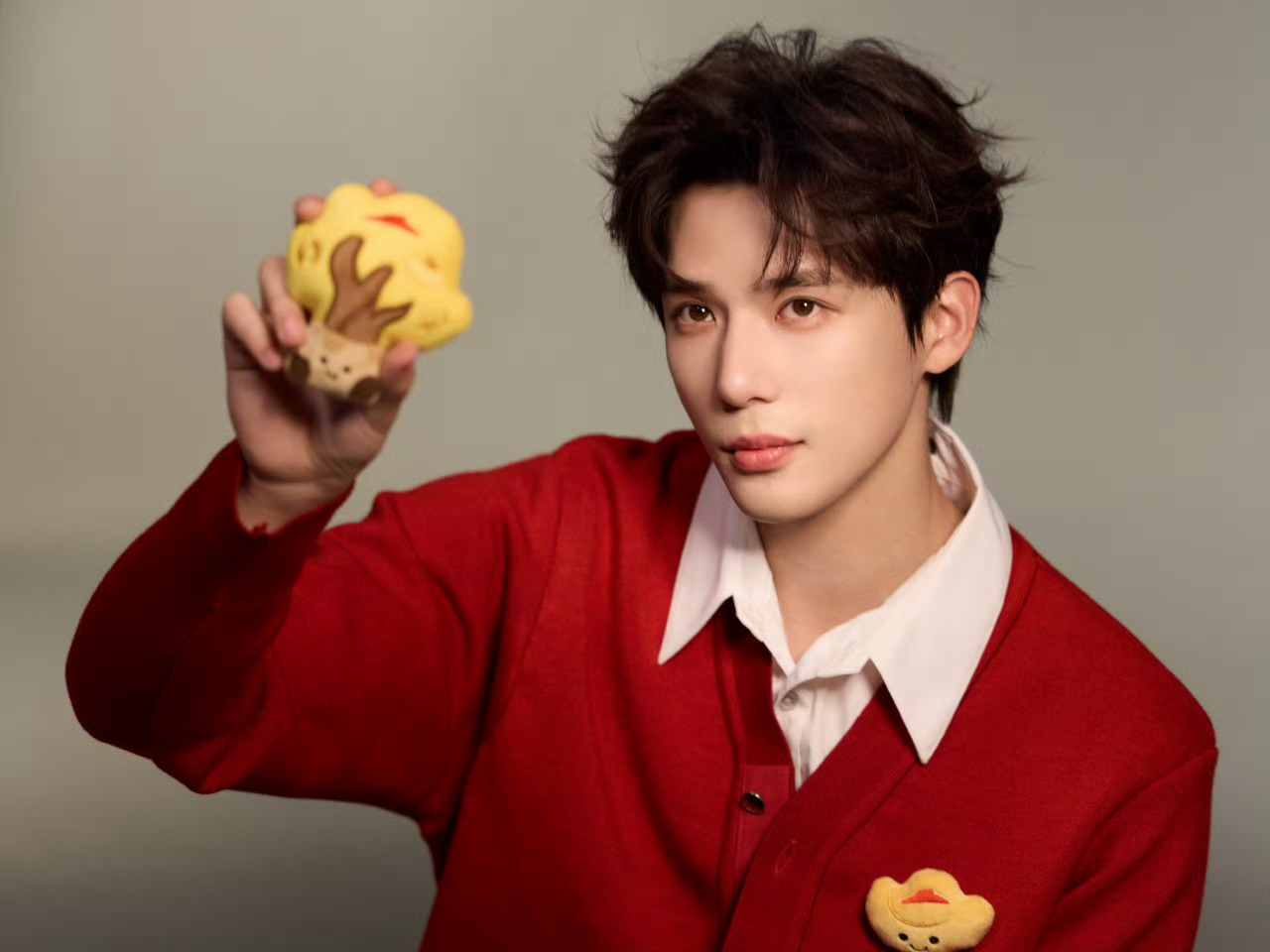 正在循环播放 《想自由》……●━━━━━━───────4：00⇆ ◁ ❚❚ ▷