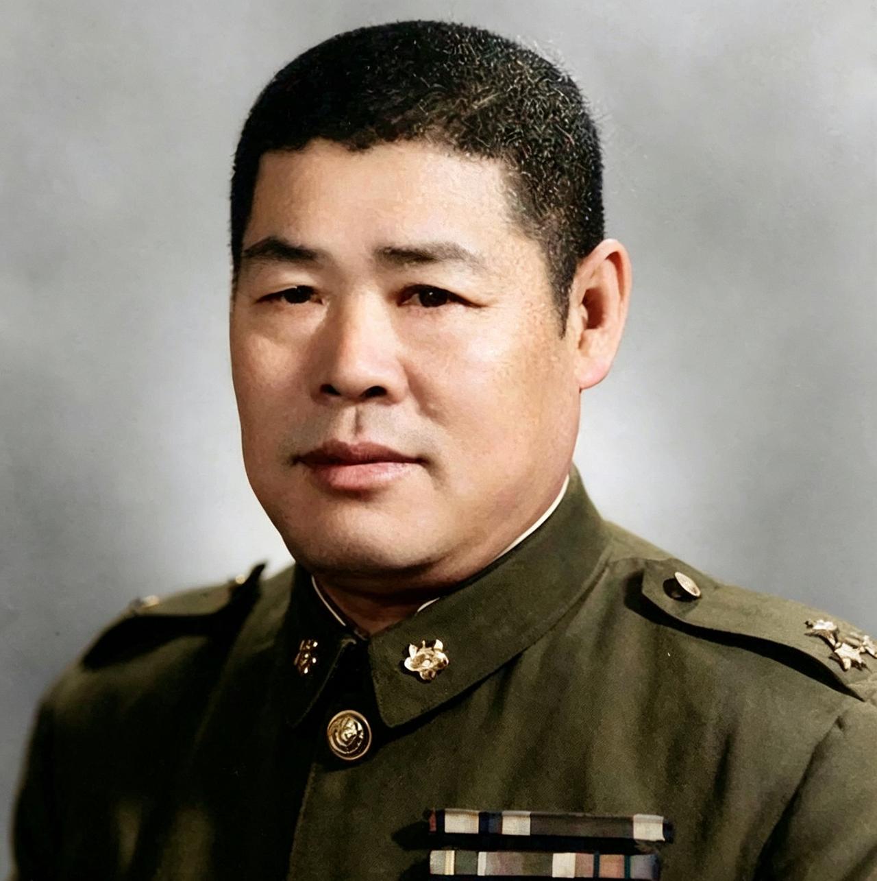 国军上将孙连仲，为红军贡献了一个军团。抗战时期，他指挥台儿庄战役立下大功，抗战胜