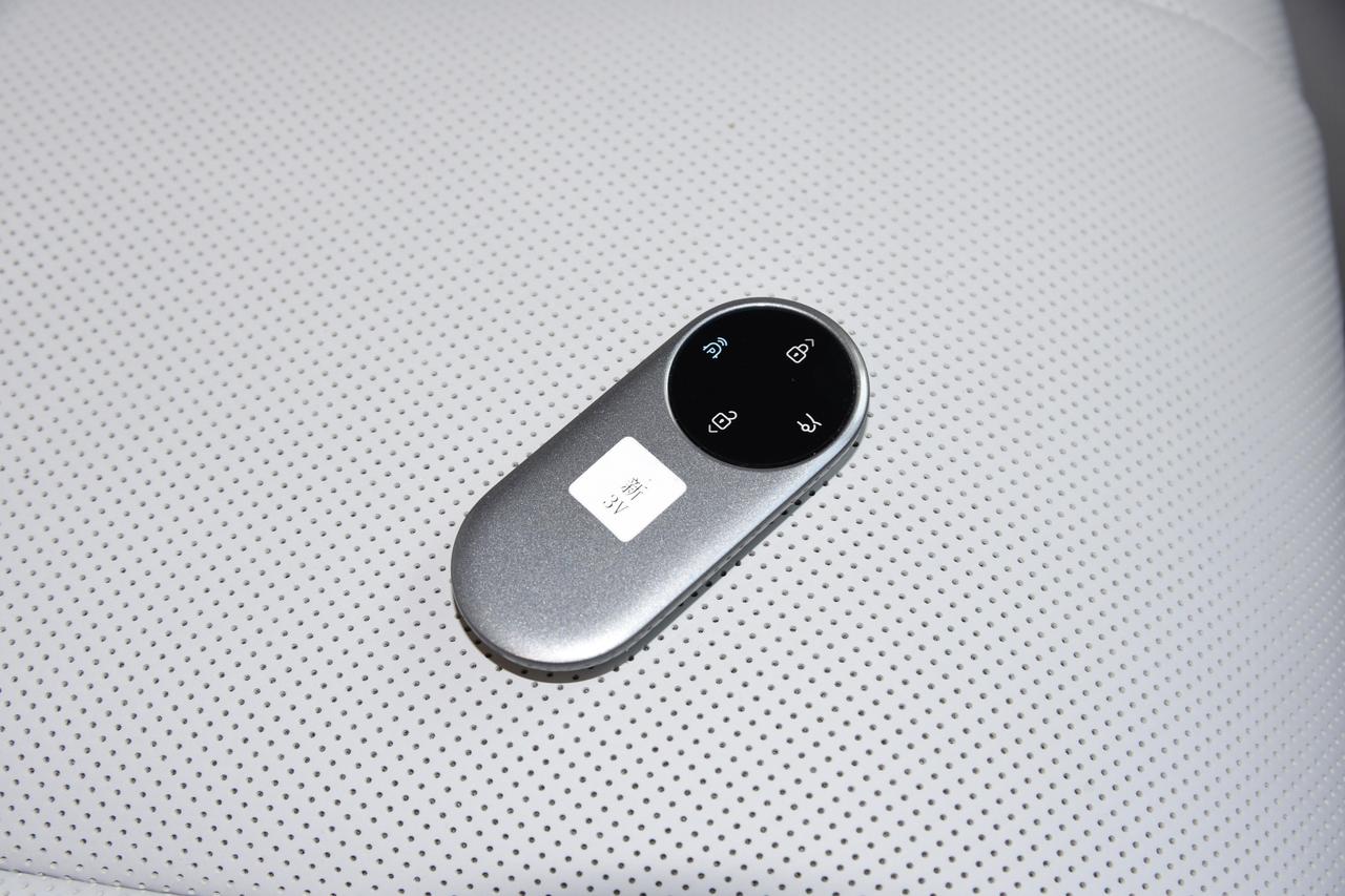 这款 AITO  问界M9  舒适空间大..喜欢吗？【来自懂车帝车友圈】