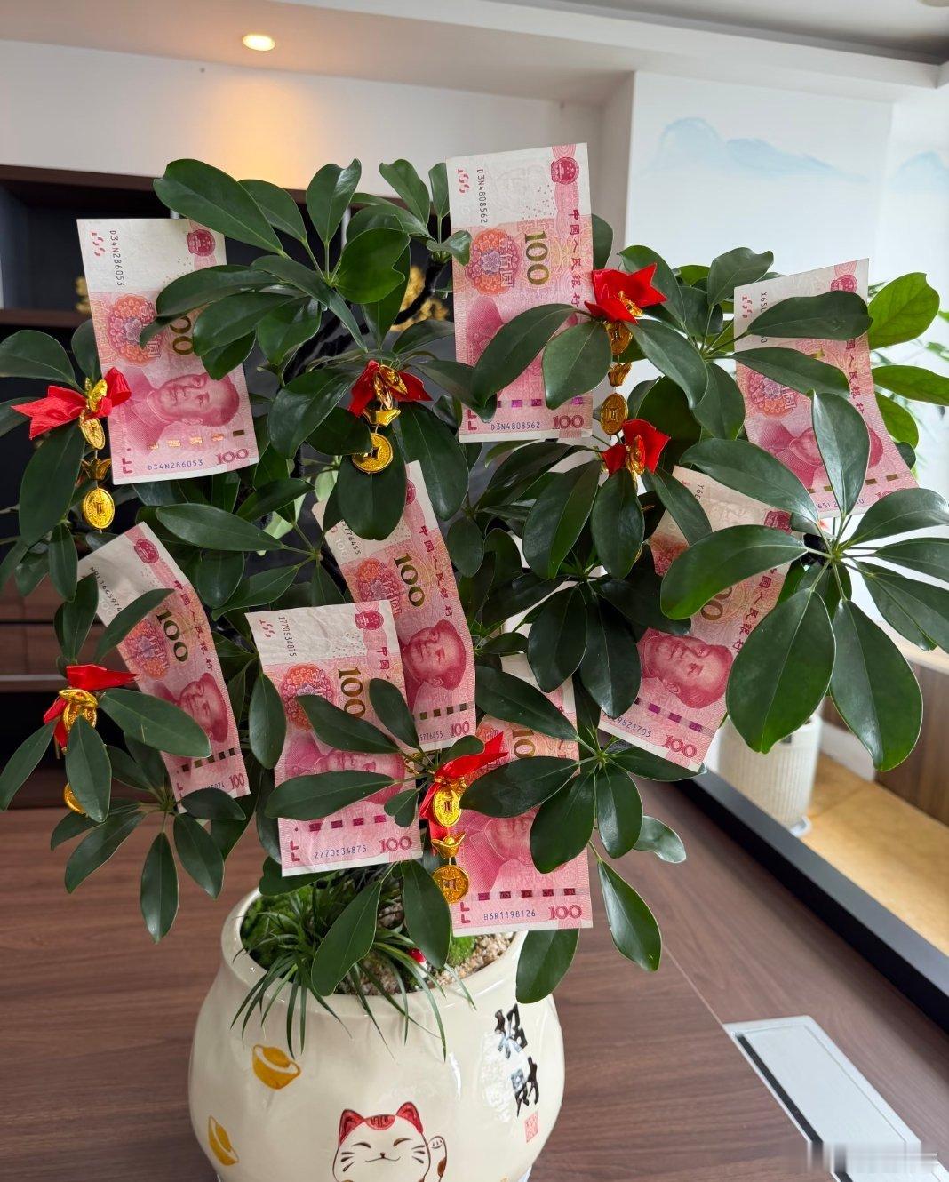 早上好股友们！桃桃昨晚复盘四小时，新方向已梳理好。想要选股逻辑的点赞转发，评论“
