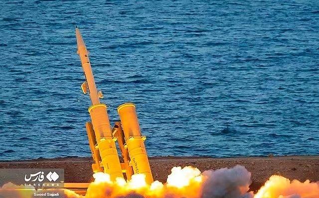 美国方面称，美军封锁伊朗一天，伊朗损失5亿美元！伊朗革命卫队和巴斯基民兵很快就要