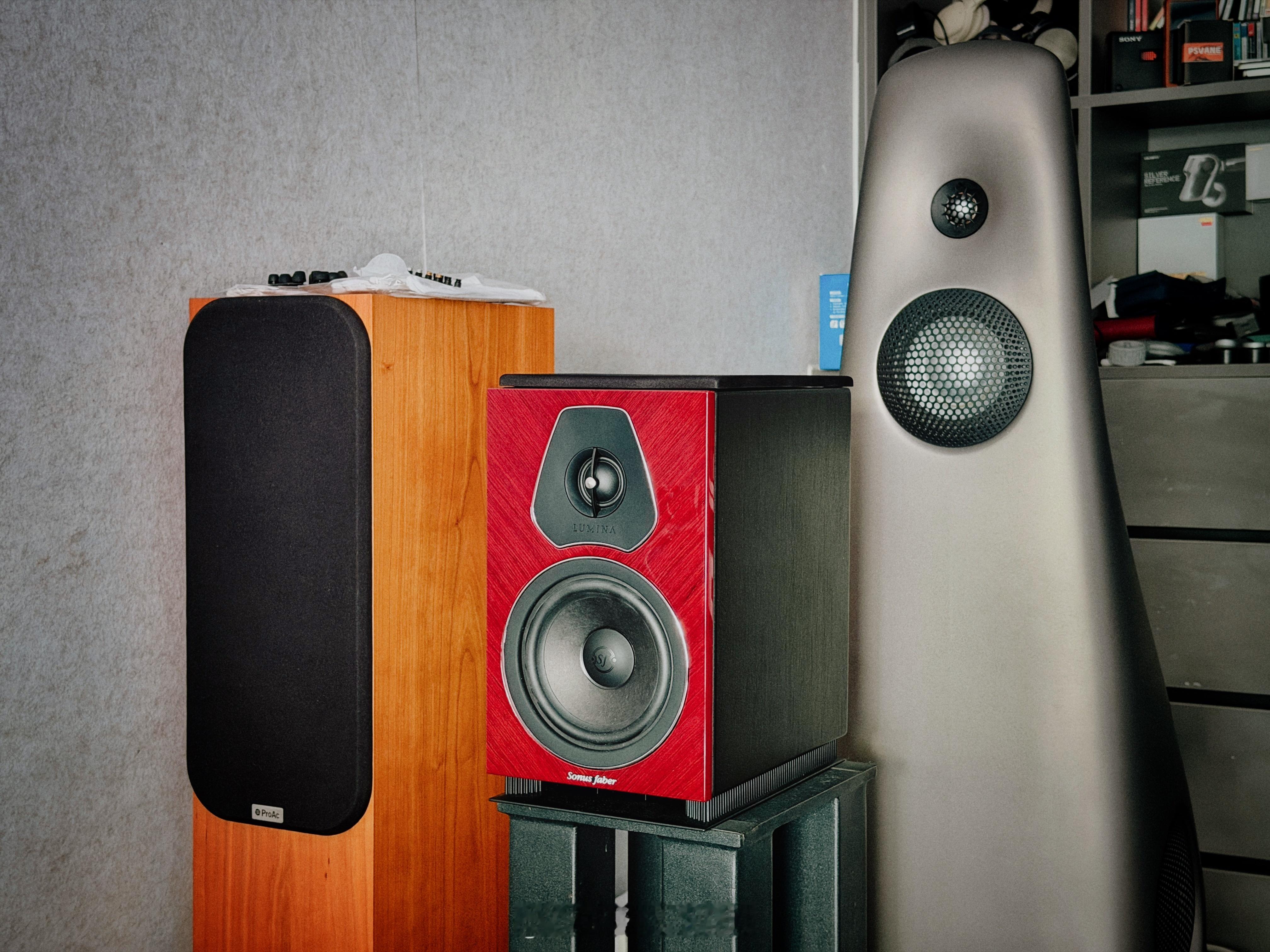 前段时间去看玛莎拉帝，突然发现他家竟然用上了顺丰音箱，一下子就勾起了我多年前的记