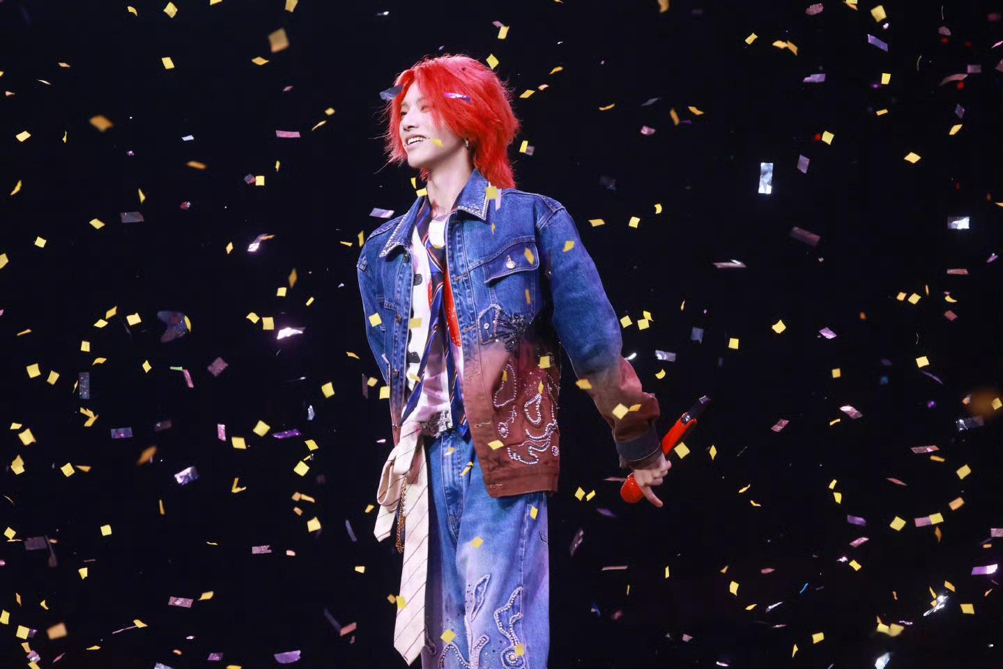 华晨宇 欢迎同行来抄你告诉俺这咋抄？钱和爱缺一不可啊