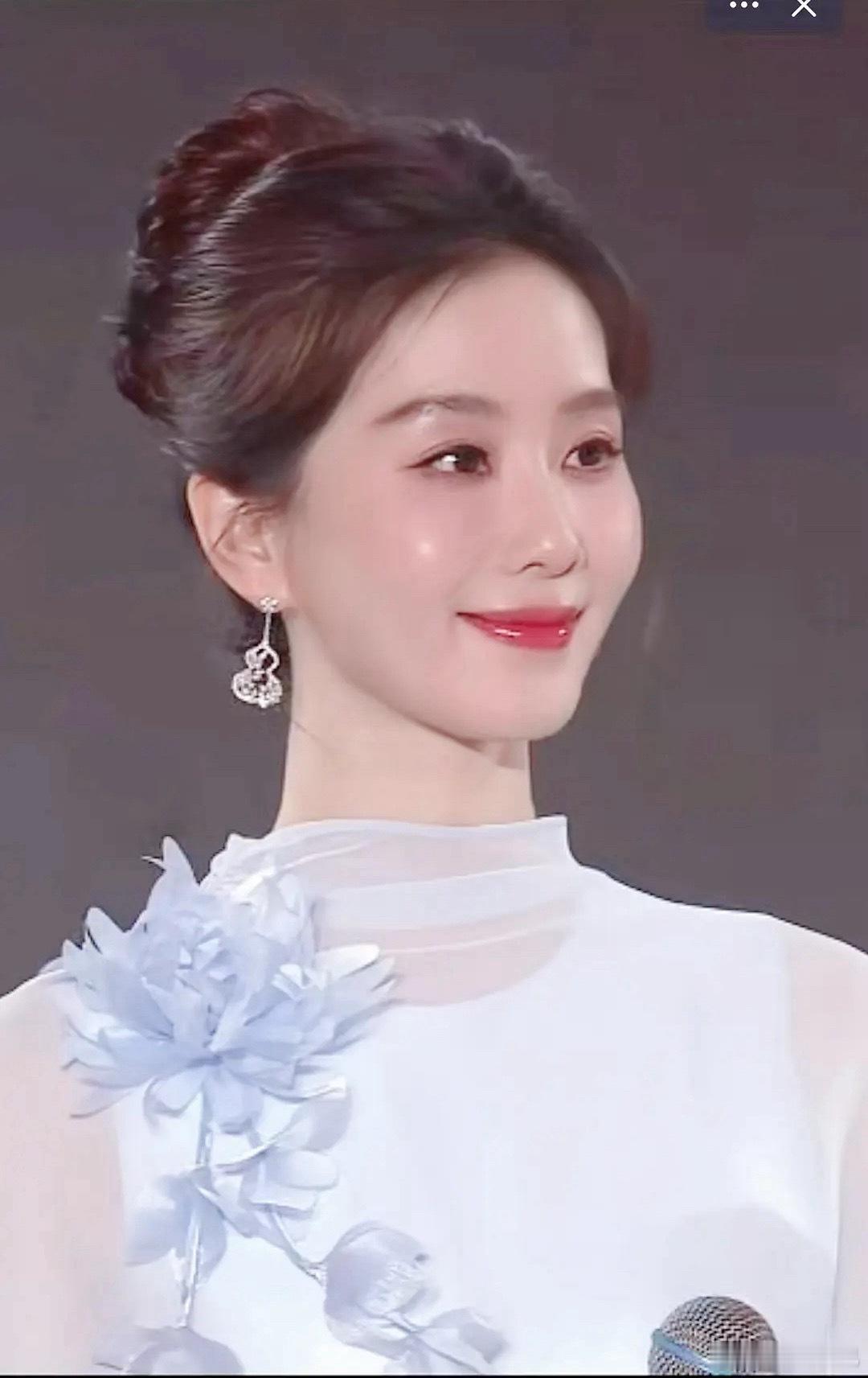 刘诗诗 内娱唯一青花瓷塑 