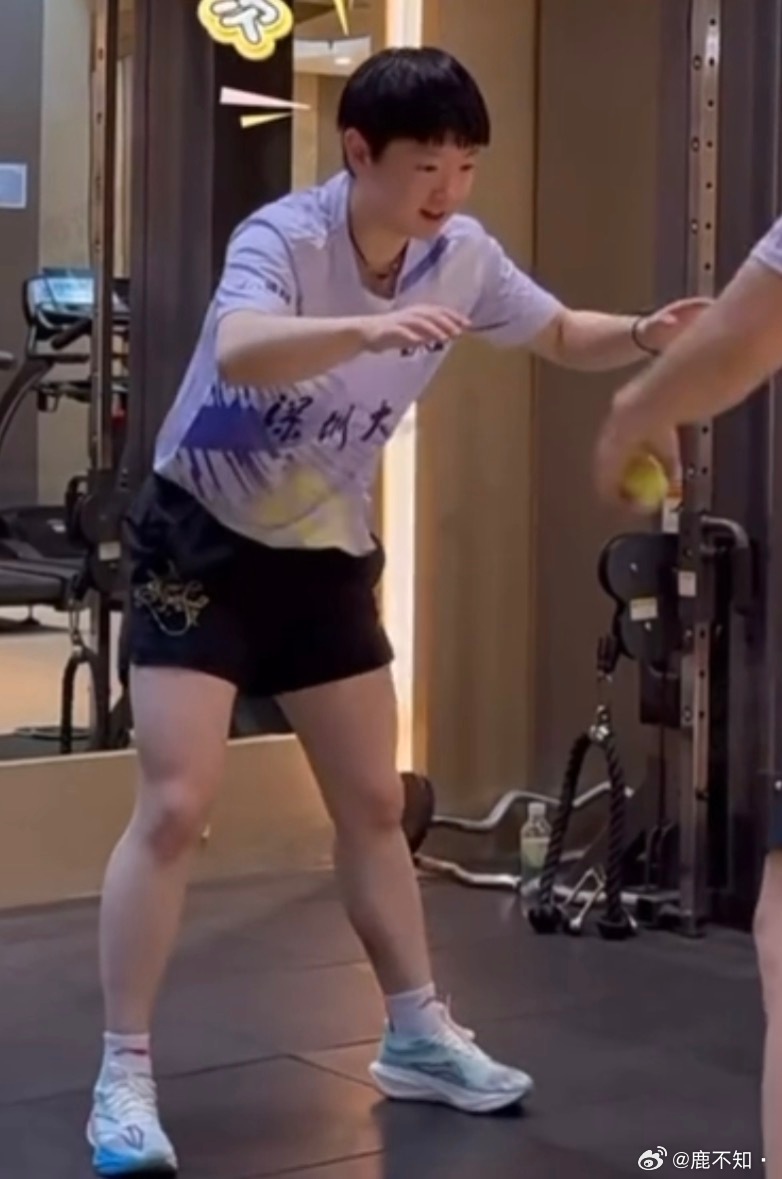 孙颖莎 小莎如何表示疑惑：诶～～～ 