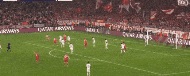 拜仁4比3皇马 拜仁淘汰皇马这一战，荒诞错误造就的混乱传奇。本来拜仁手握2比1的