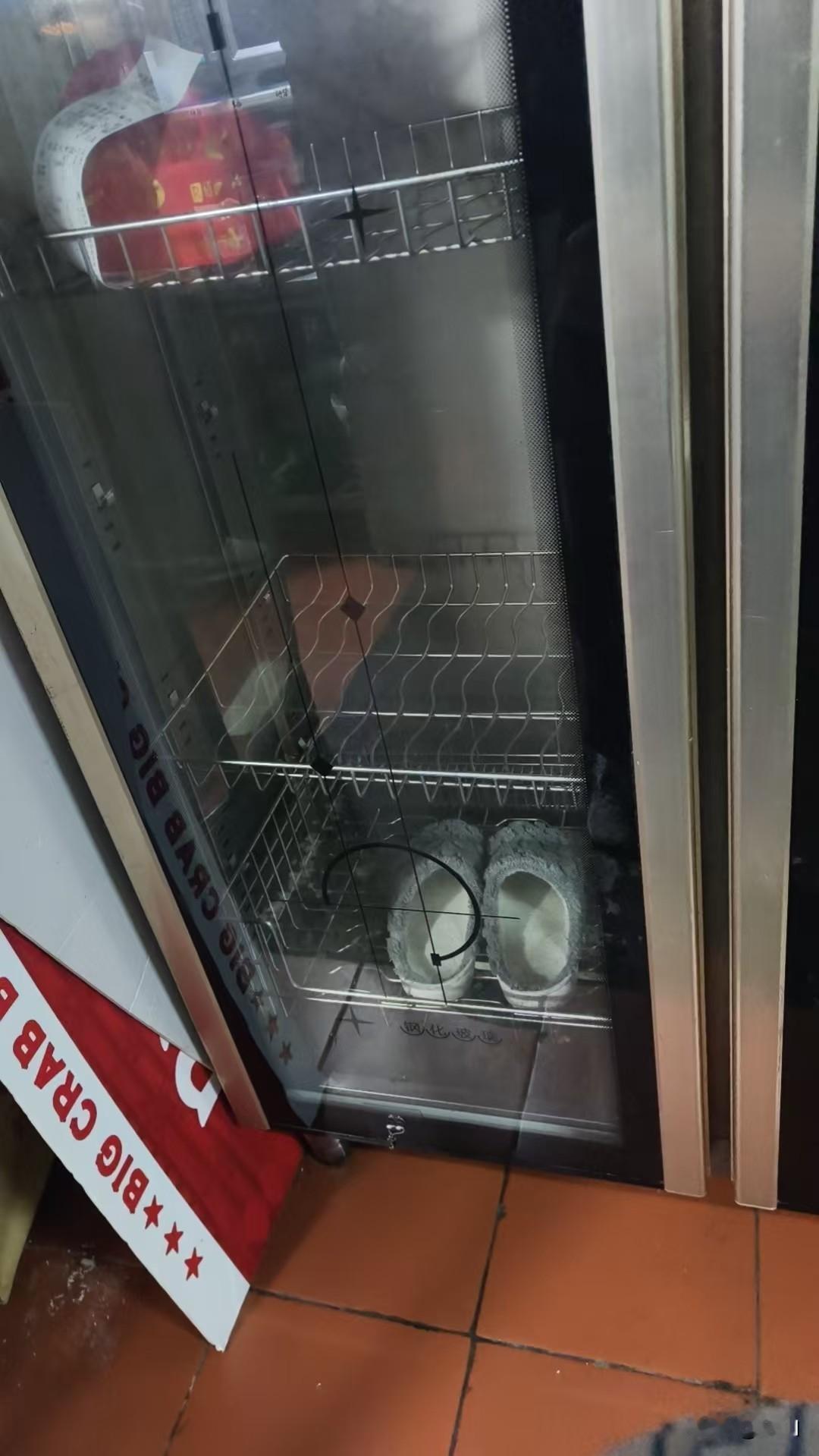 你们爱吃的外卖都在这里，商家有关系，不怕[大笑]外🐥卖 @中国食品报社中国安全