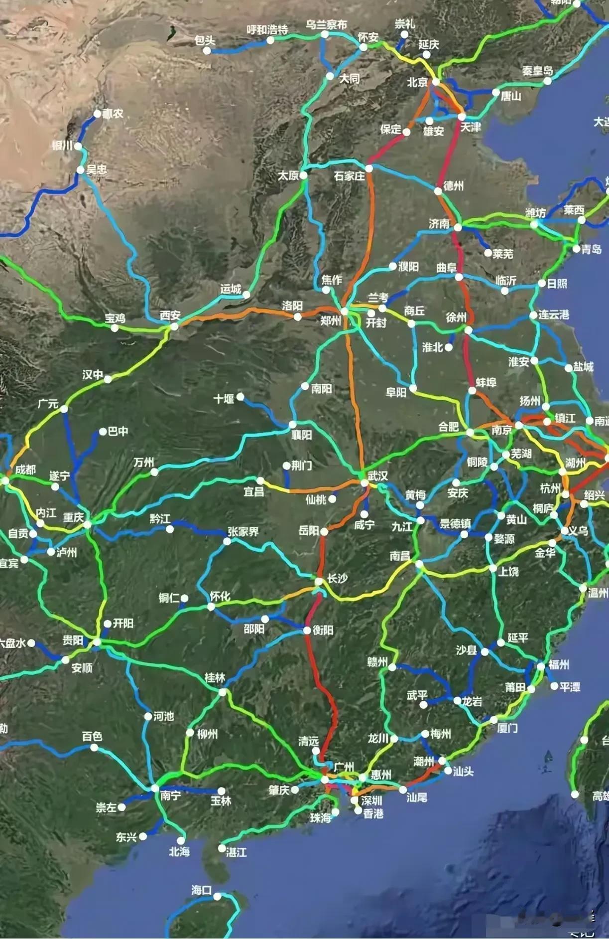 这是我们国家已经建成的高铁路线网。实话实说，最密集的地方还是在长三角和珠三角地区