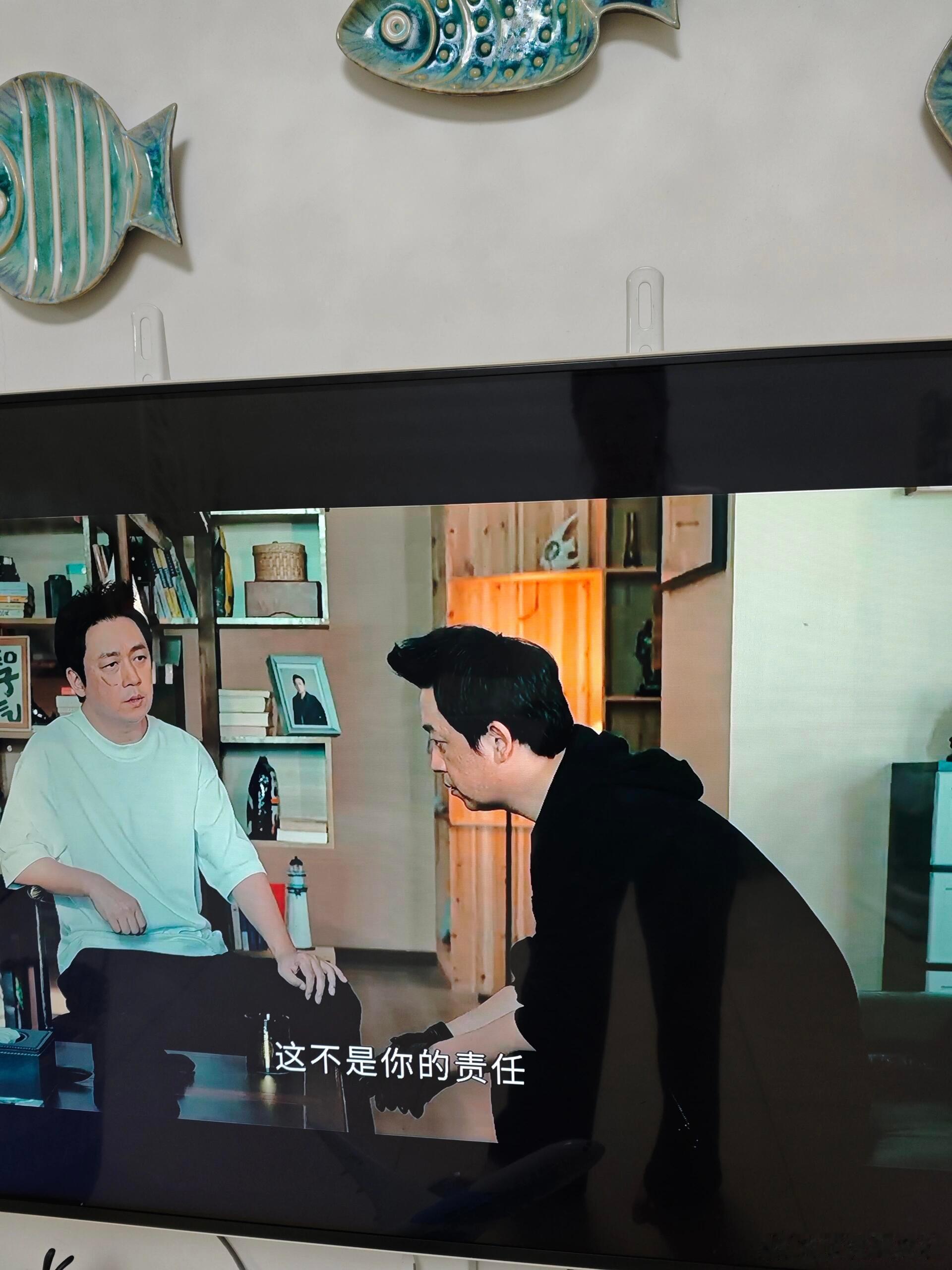 潘粤明咱能换个发型师吗？侧面看像极了奥特曼 