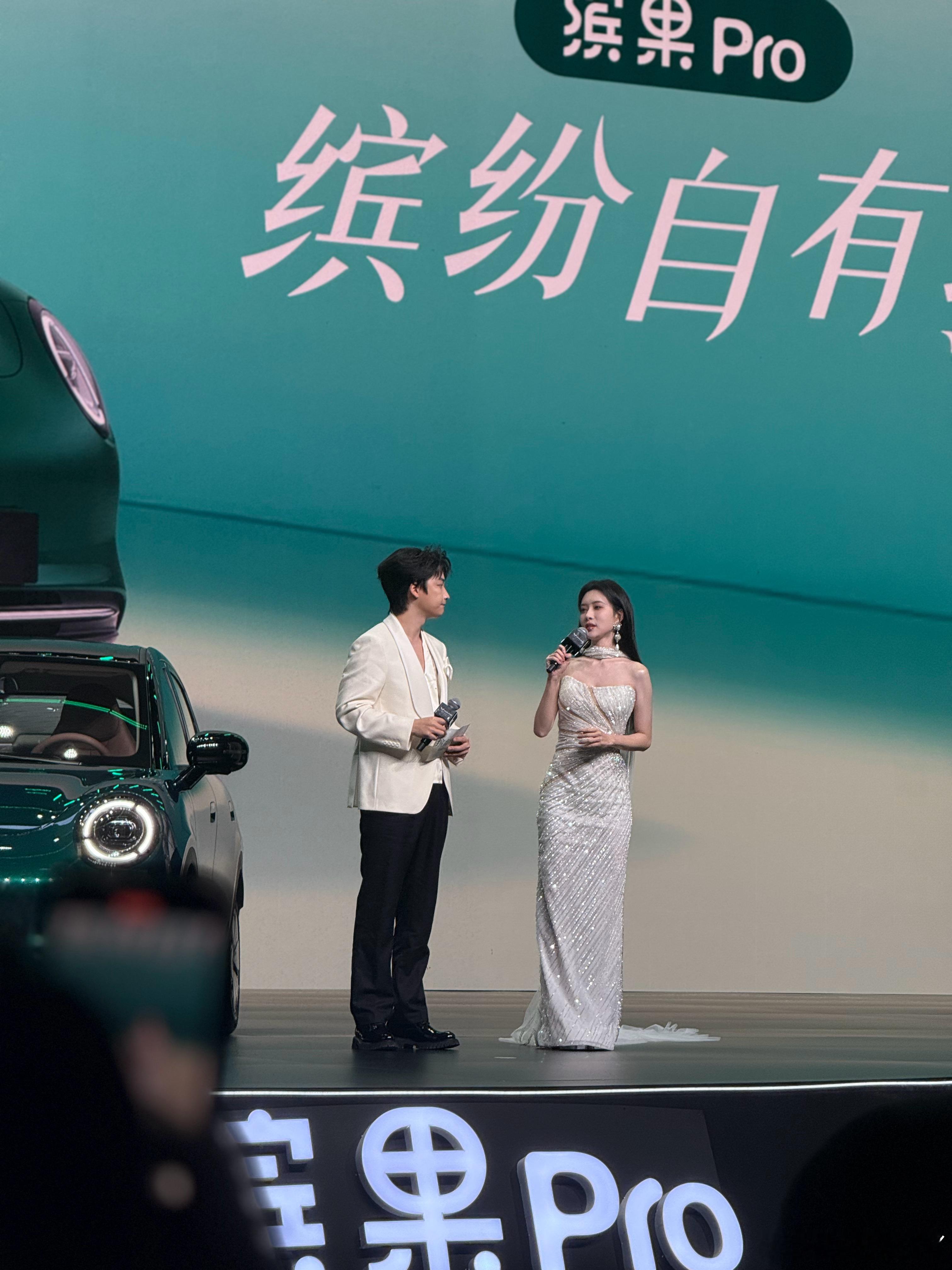 10年前的孟子义10年前好青涩，10年后好精致！越来越美了 