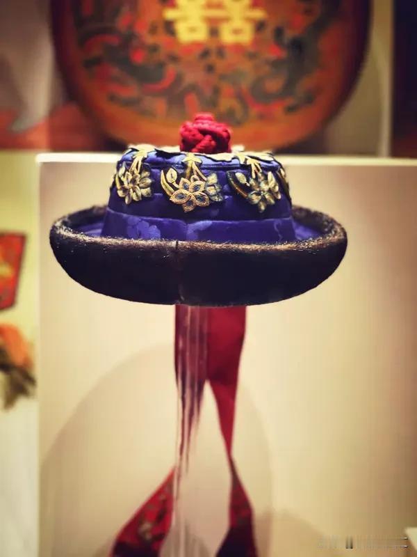 为啥清朝能征服蒙古，明朝却不行？其实得从几个方面看。
中原王朝收服游牧民族得满足