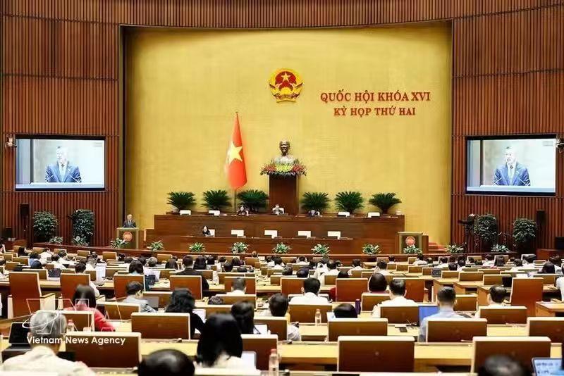 目标两位数增长！越南这次想踩油门，还得把稳方向盘。

10越30日上午，越南第十