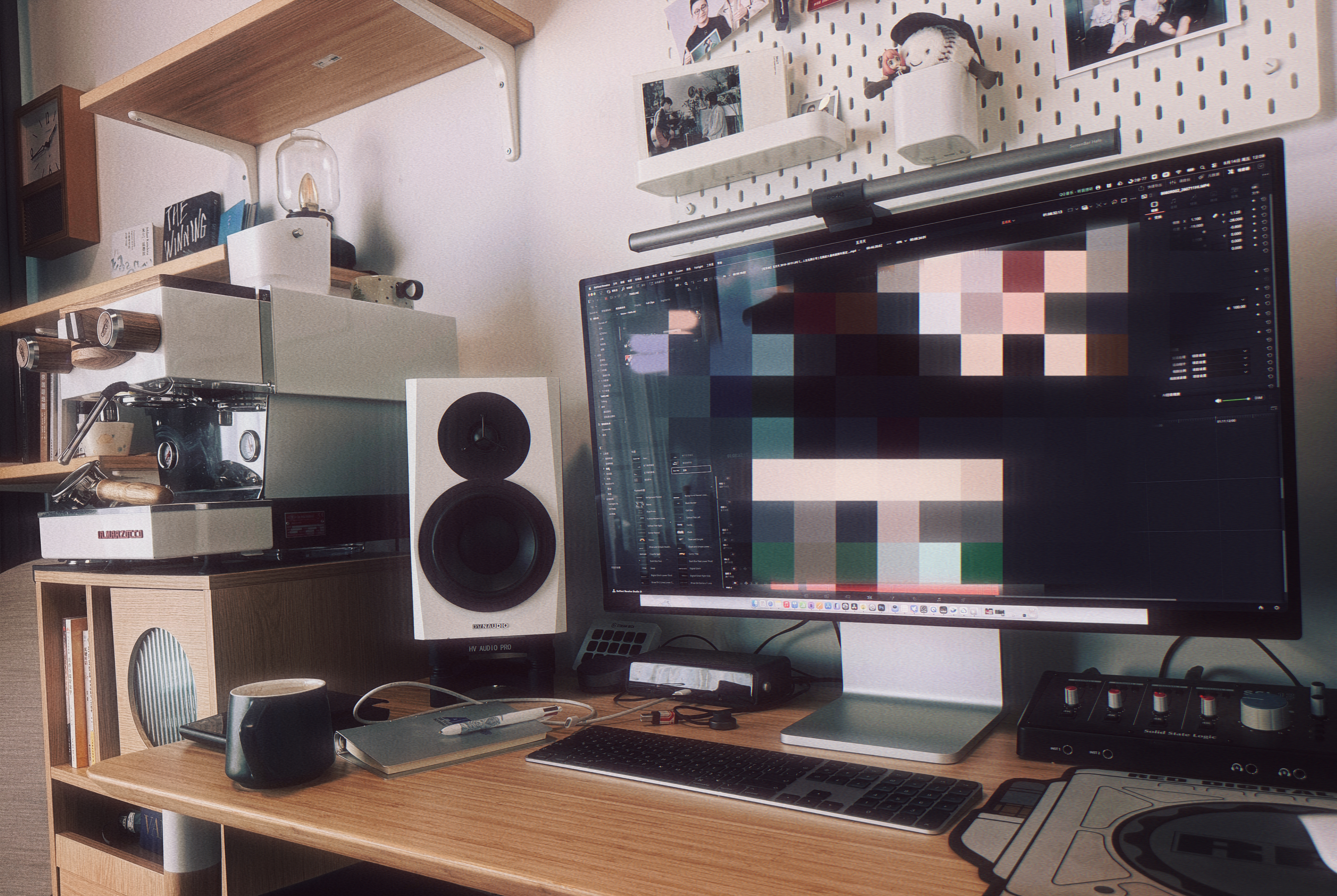 这段时间扎在演唱会纪录片剪辑里，视频和微博都很少更新🥲，甚至上一周压力大到一时