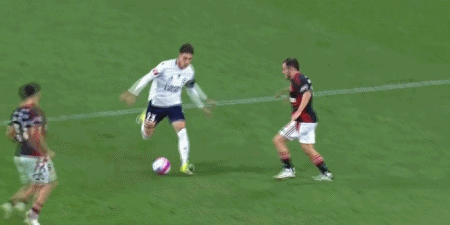 墨尔本胜利客场2-0零封！桑托斯爆射破门+韦尔戈斯补时绝杀太燃北京时间4月25日