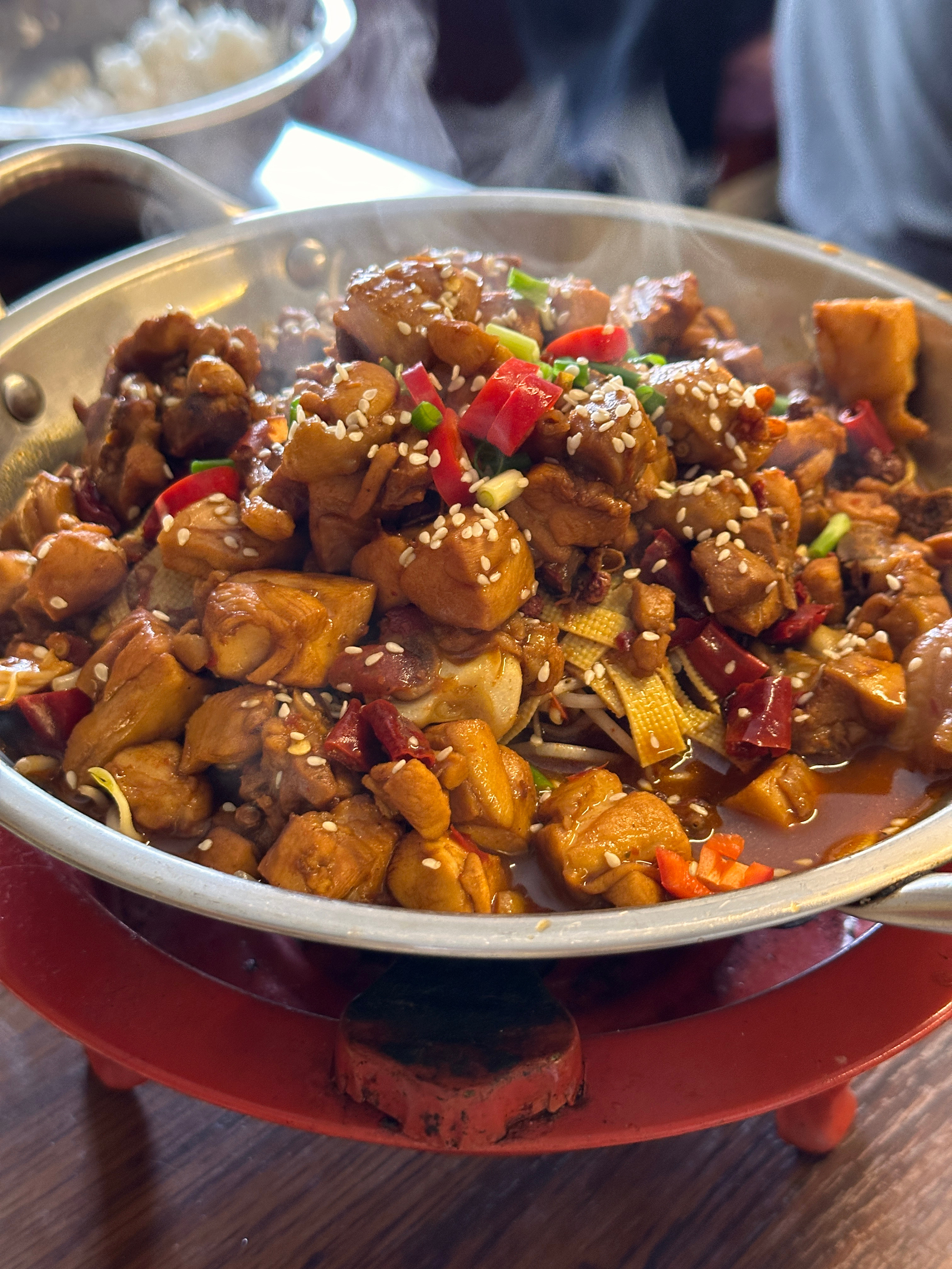 旺旺的松滋鸡好难吃[微笑][微笑]成功成为我今年吃的最难吃的食物 ​​​