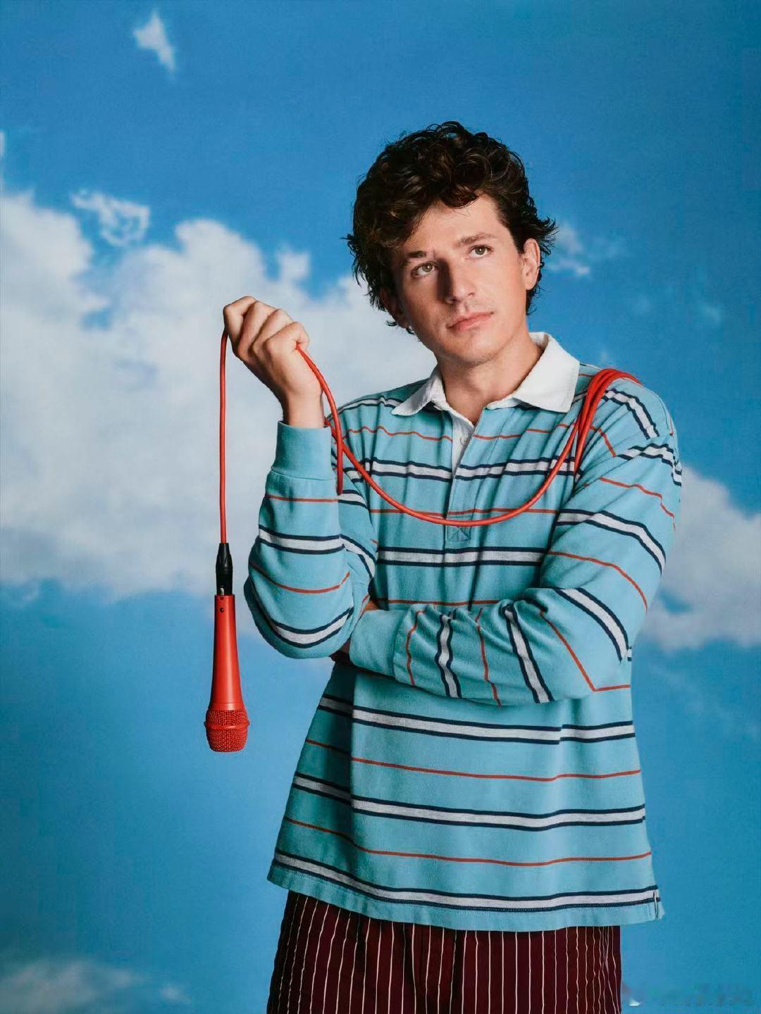 断眉当爸 断眉官宣老婆怀孕 恭喜断眉当爸！新歌MV里和Brooke轻抚孕肚太温馨