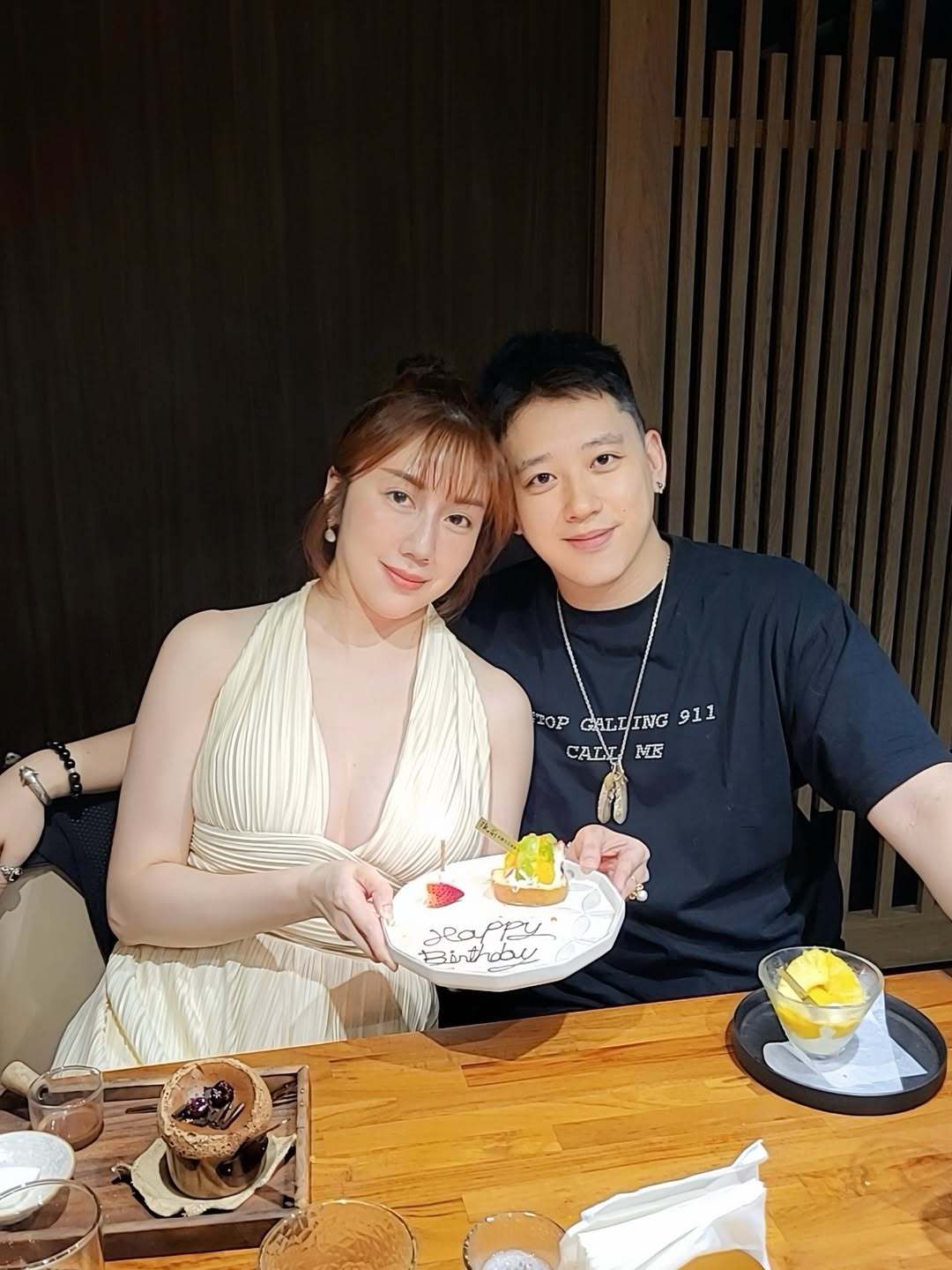 陈慕越来越像T了是怎么回事 
