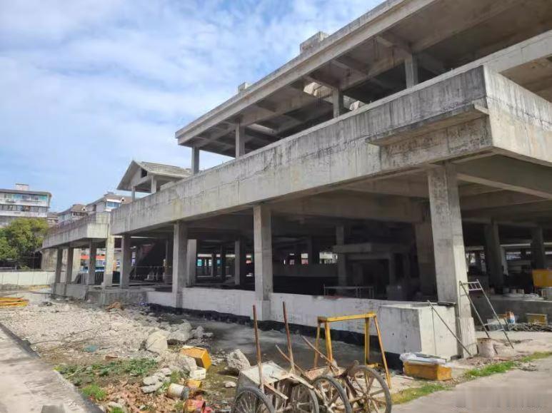 宁波和义1844商业广场二拍1亿元成交易主 宁波市中心和义1844商业广场司法二