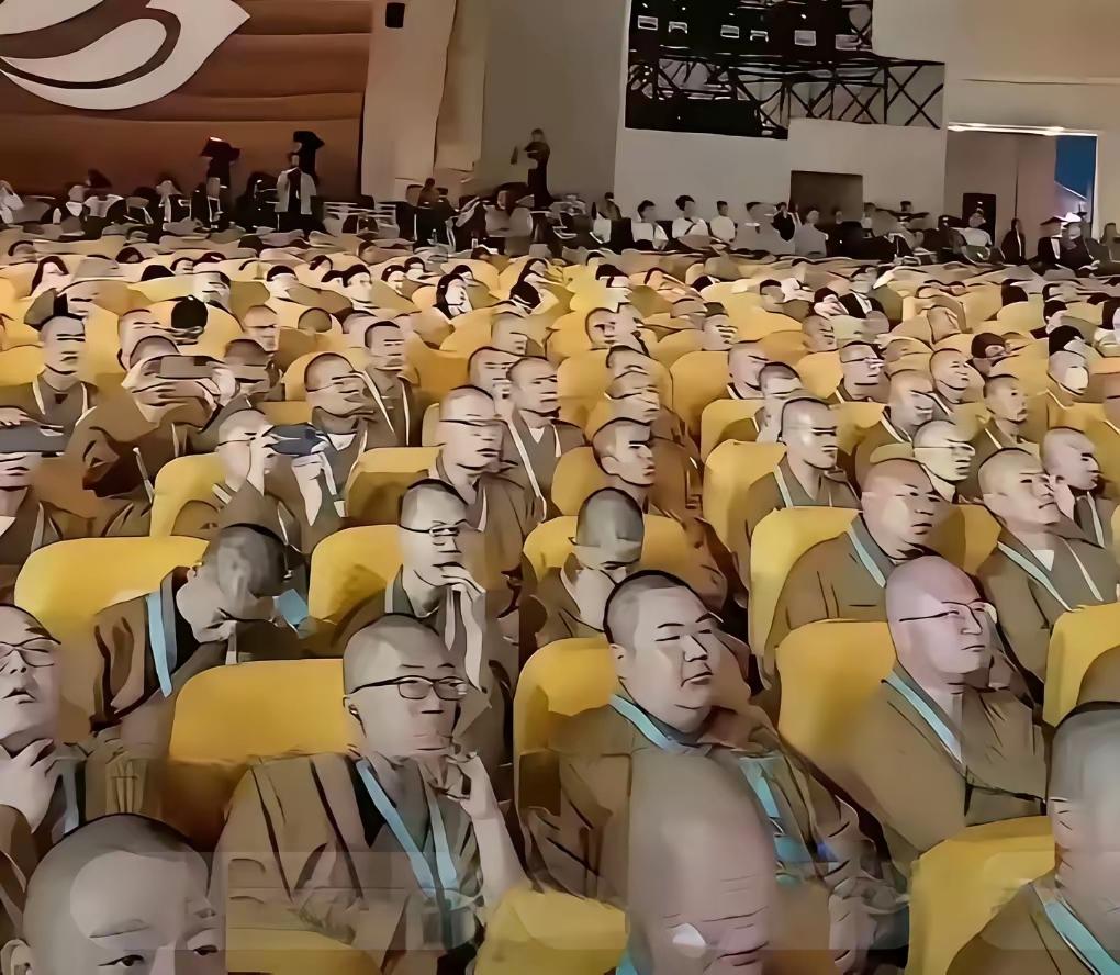 现在和尚多了，念经的少了，释永信是个活例子！[呲牙]