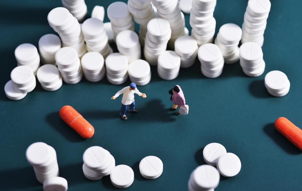 他汀引起肌痛，可以用辅酶Q10与维生素D吗？
他汀引起辅酶Q10的缺少，可能与肌