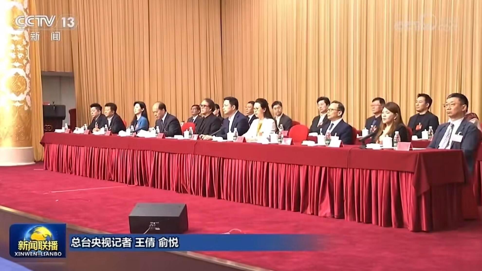乌兰图雅同志出了浪全是艳阳天🌻 