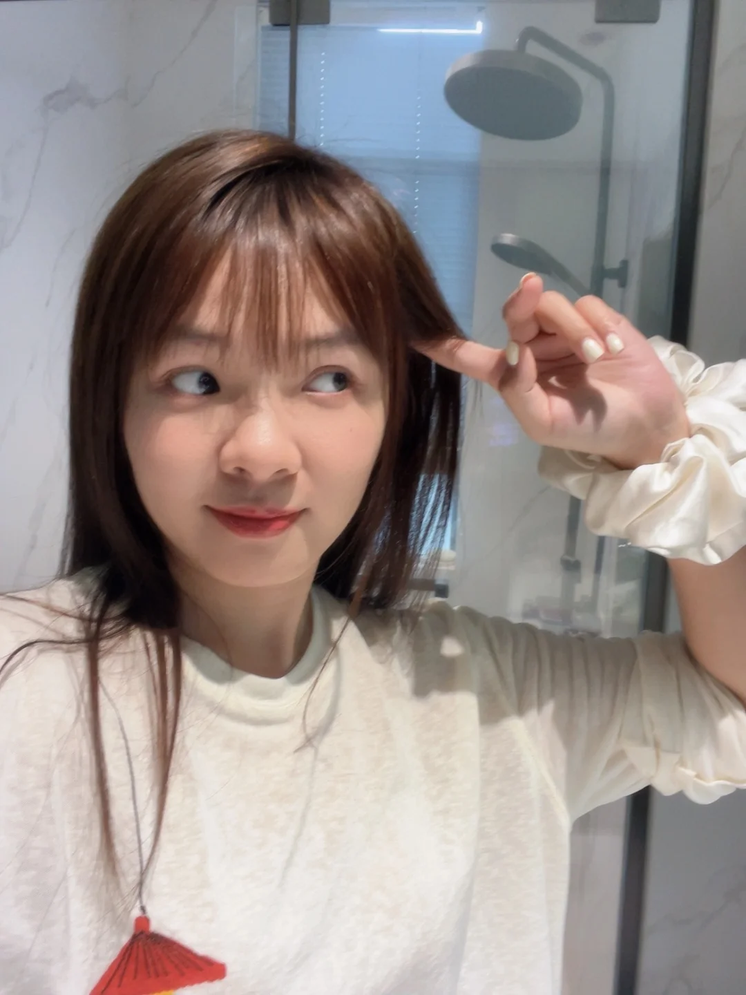 家里拍照最好看的地方竟然是厕所🤣