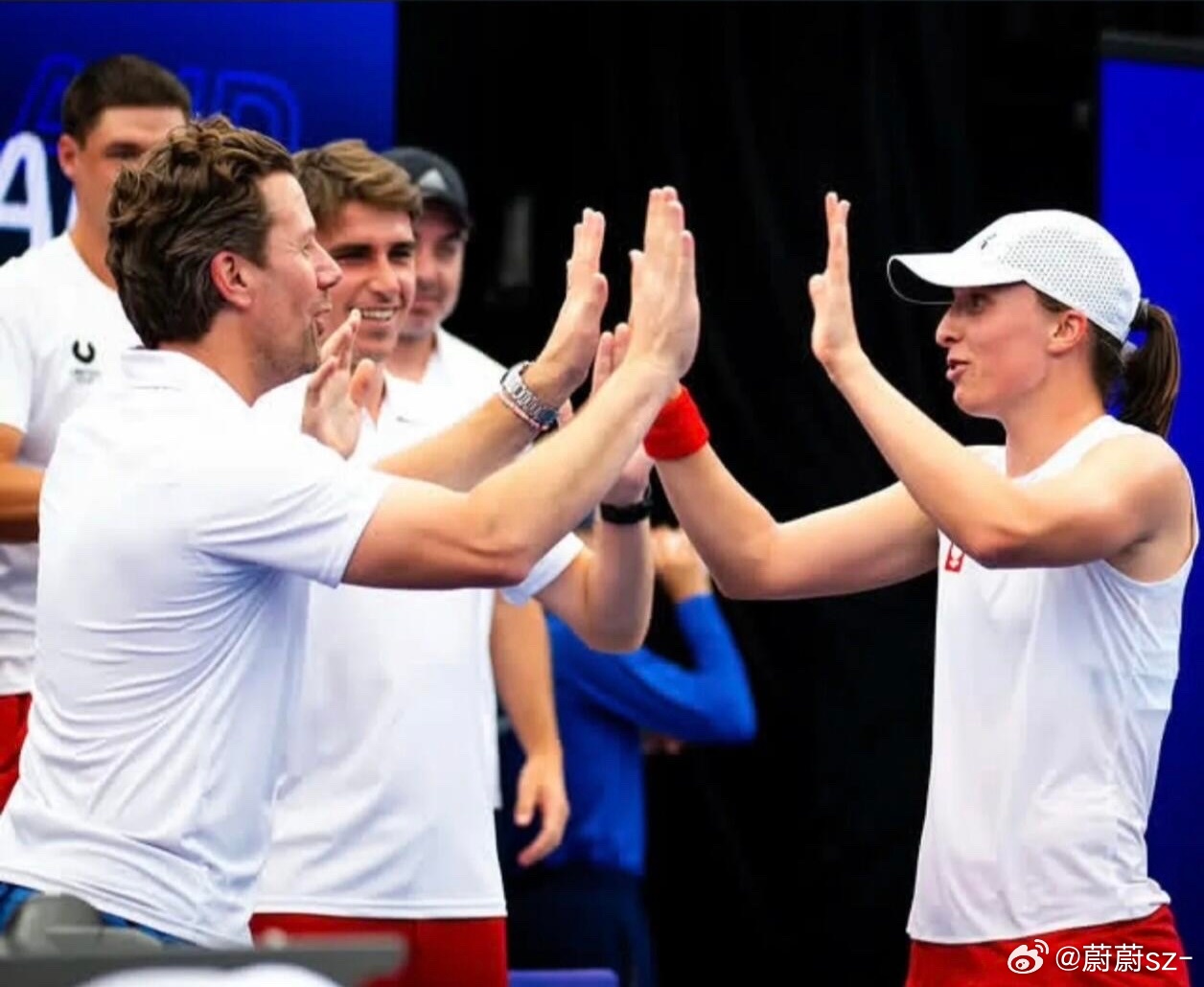 斯瓦泰克与教练结束合作 斯瓦泰克宣布与费塞特结束合作，一年半师徒关系画上句号￼￼