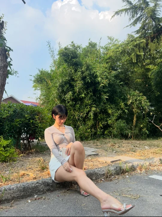 引人不适，请谨慎观看