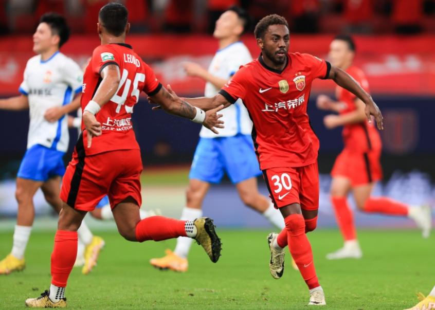 上海海港成为第6个5外援球队！

随着加布里埃尔的买断，上海海港的5外援已到位。