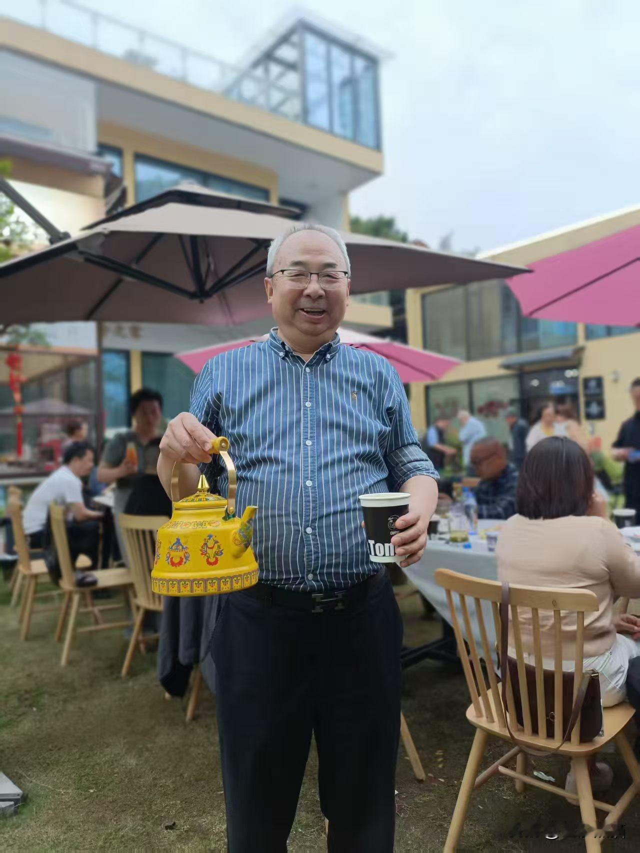 青海同仁绿色有机牛肉羊排保安面粉成都深受好评。
4月11日（周六）下午，应弟子贾