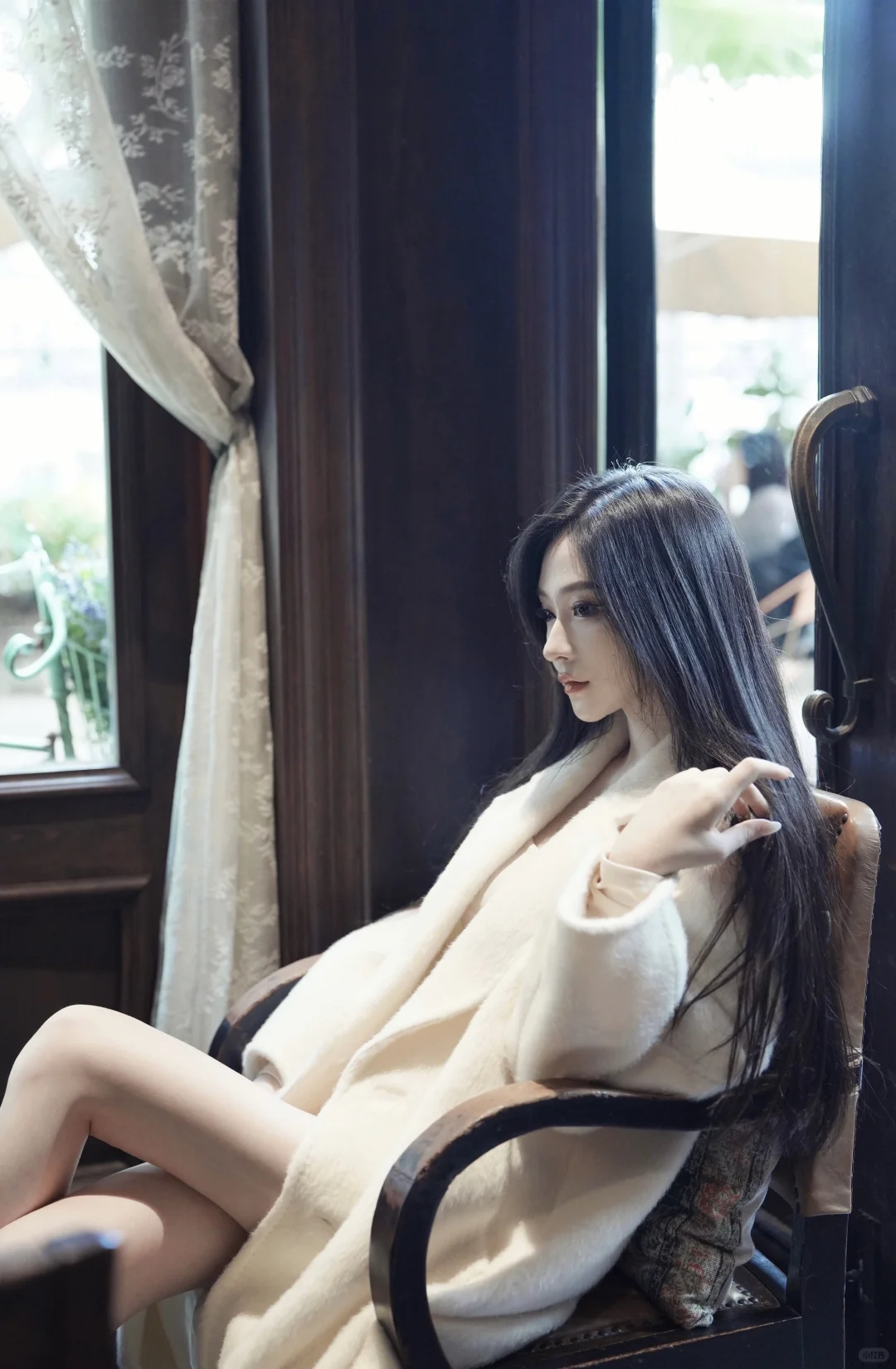 那个青丝如瀑的知性姐姐