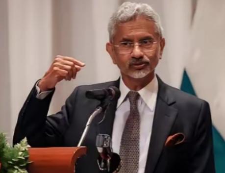 印度虽然给我们有些不要脸的感觉，但是他们对自己的定位很清楚，印度政客苏杰生直接说