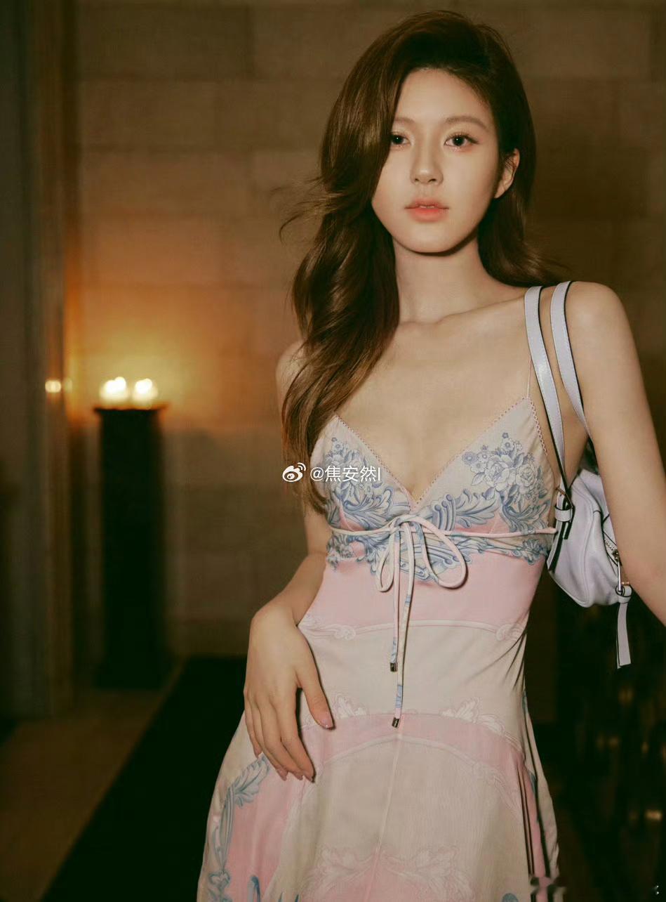 赵露思怎么做到又瘦又有的 ​​​