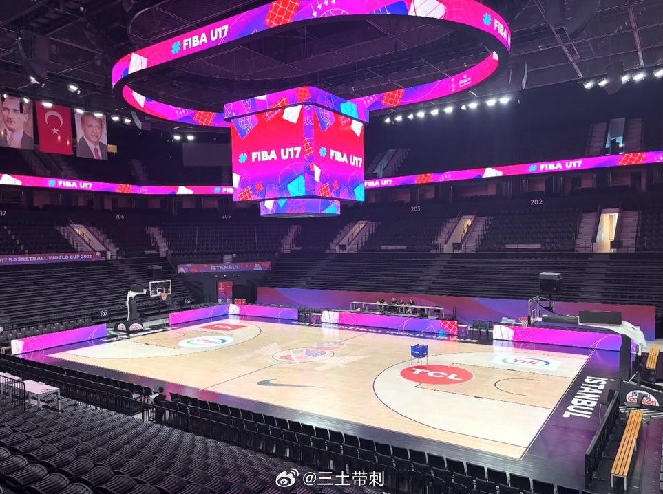 U17男篮世界杯中国篮球 U17男篮世界杯，同样有中国的裁判，这次是两人，孙健和