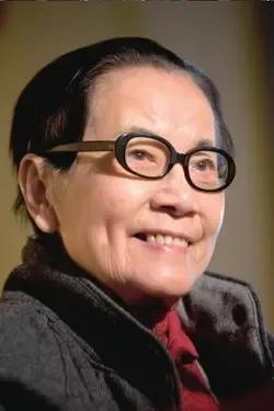 不说是大彻大悟之人吧，起码与我们常人比，算智者——叶曼先生，是儒道佛文化于一身的