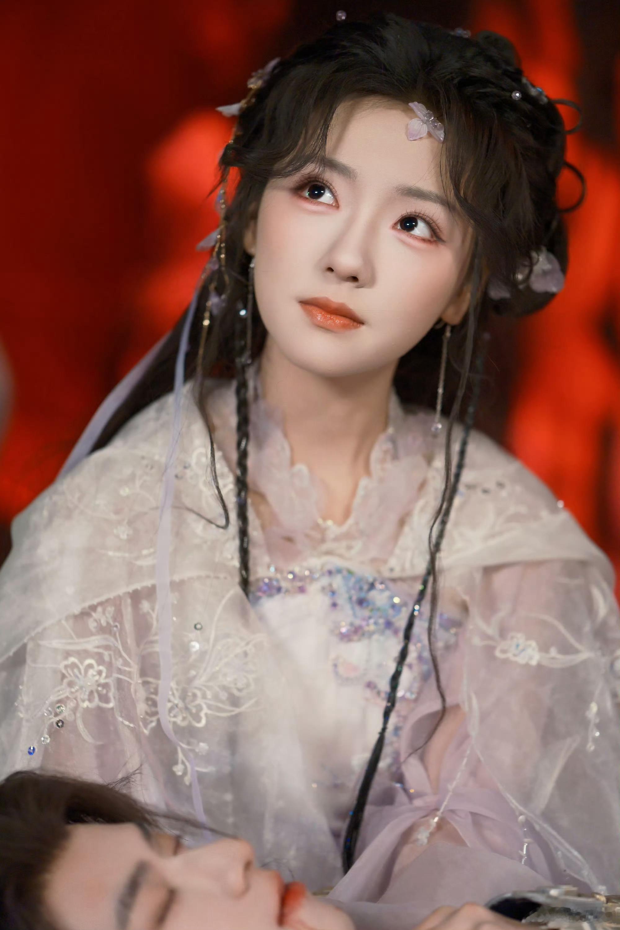 短剧香蜜沉沉烬如霜上线马上去看 嘻嘻 