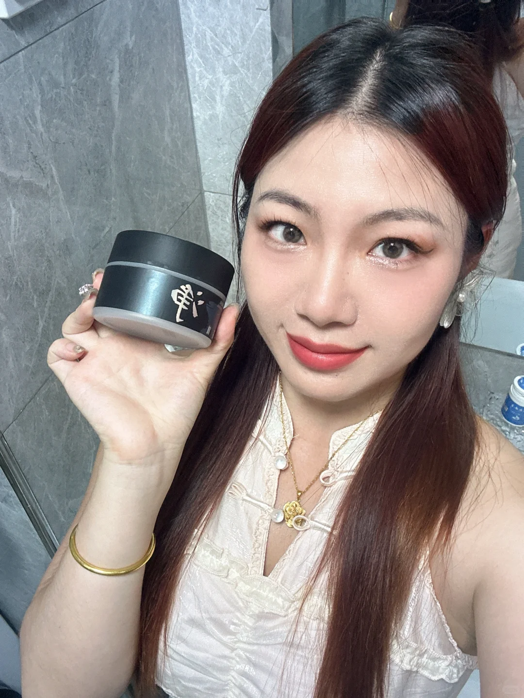 🌿🌿✨ 深层清洁秘密！十字森林净透黑泥膜
