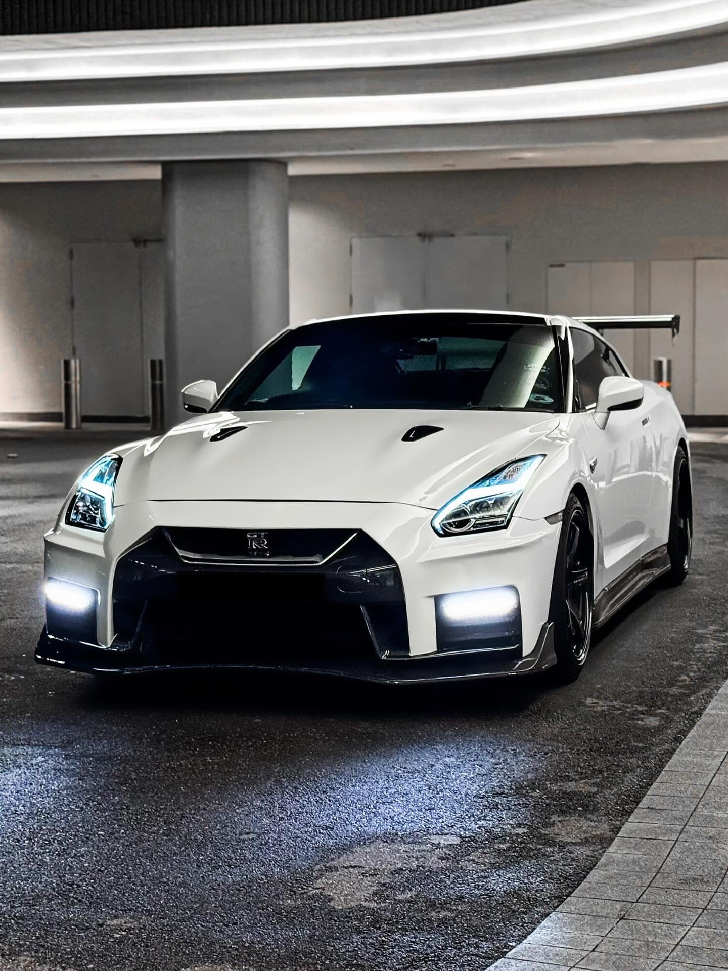 日系跑车的神话之笔日产 Nissan Gtr R35..日产gtr豪车超跑老纪侃