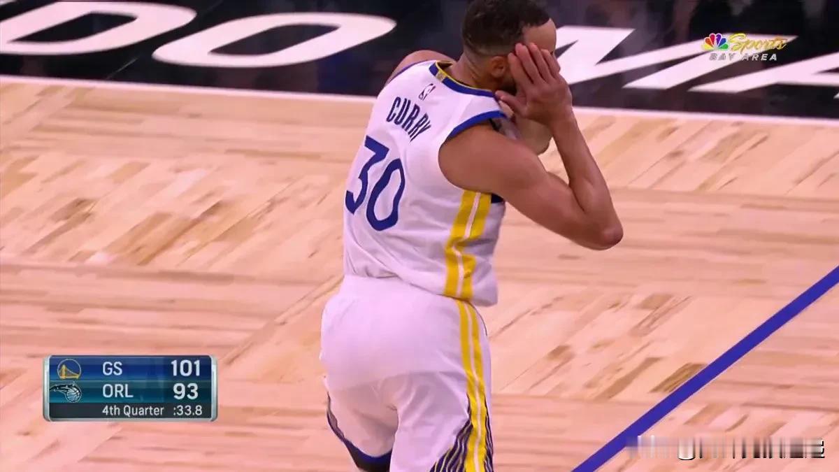 斯蒂芬·库里在本赛季关键比赛的最后 60 秒：

• 85 分（第一）
• 25