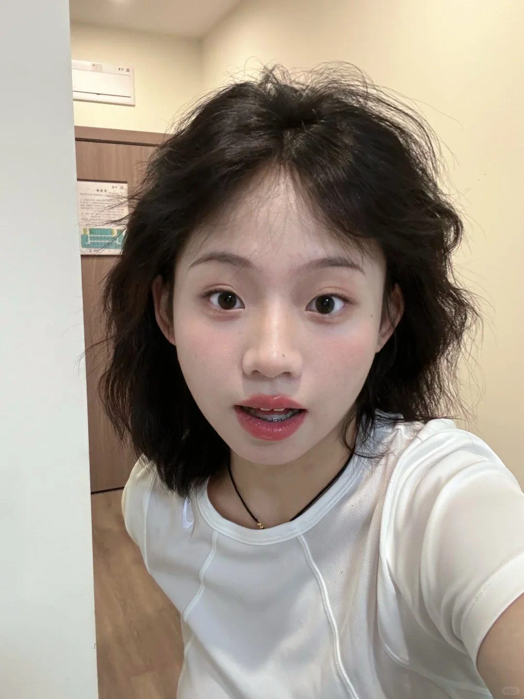 左滑看我素颜